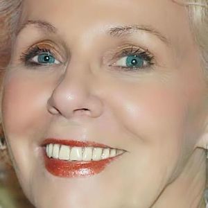 Meet your Posher, Delores